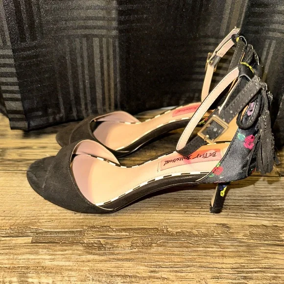 Betsy Johnson heels - Picture 4 of 6